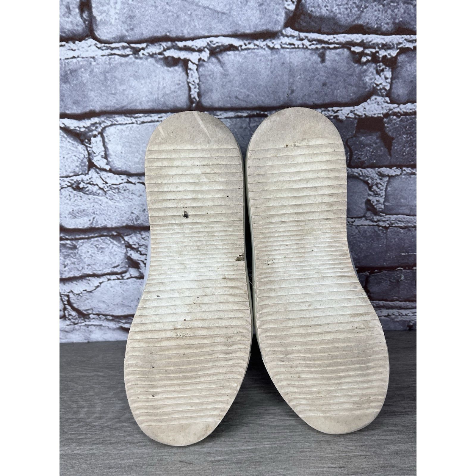 Axel Arigato Axel Arigato Womens Size 7.5 White Silver Sneakers Leather L Size US 7.5 / IT 37.5 - 7 Thumbnail