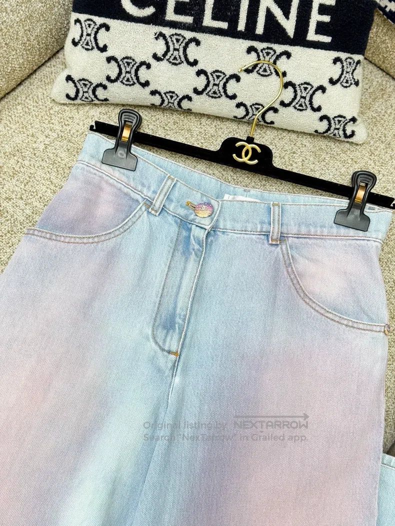 Chanel Chanel 24C Spring and Summer Show Pink Gradient Blue Blush Size 24" / US 00 / IT 34 - 2 Thumbnail