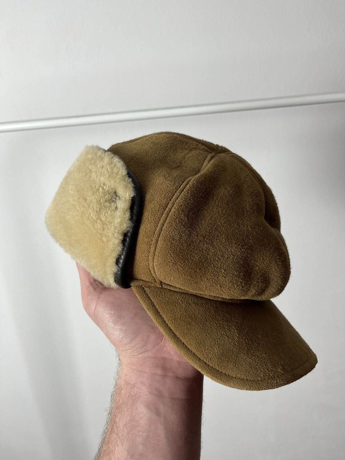 Ugg UGG Australia Sherpa Sheepskin Fur Ushanka Hat / Cap Size ONE SIZE - 12 Thumbnail