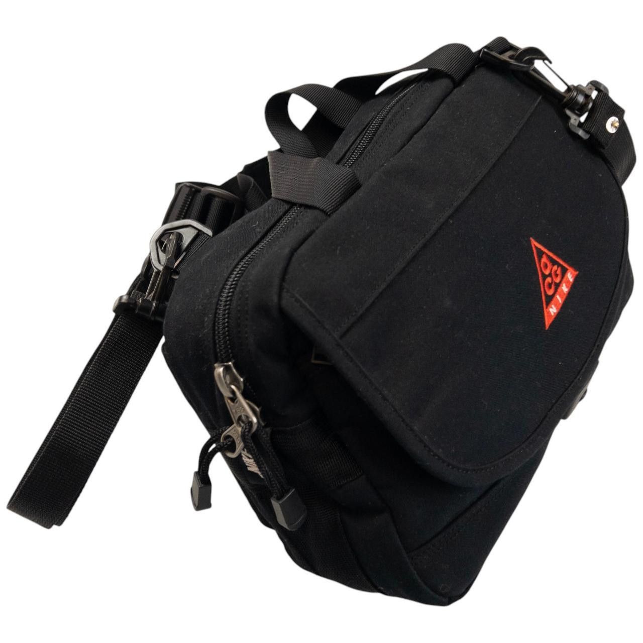 Nike Vintage Nike ACG Crossbody Bag Size ONE SIZE - 7 Thumbnail
