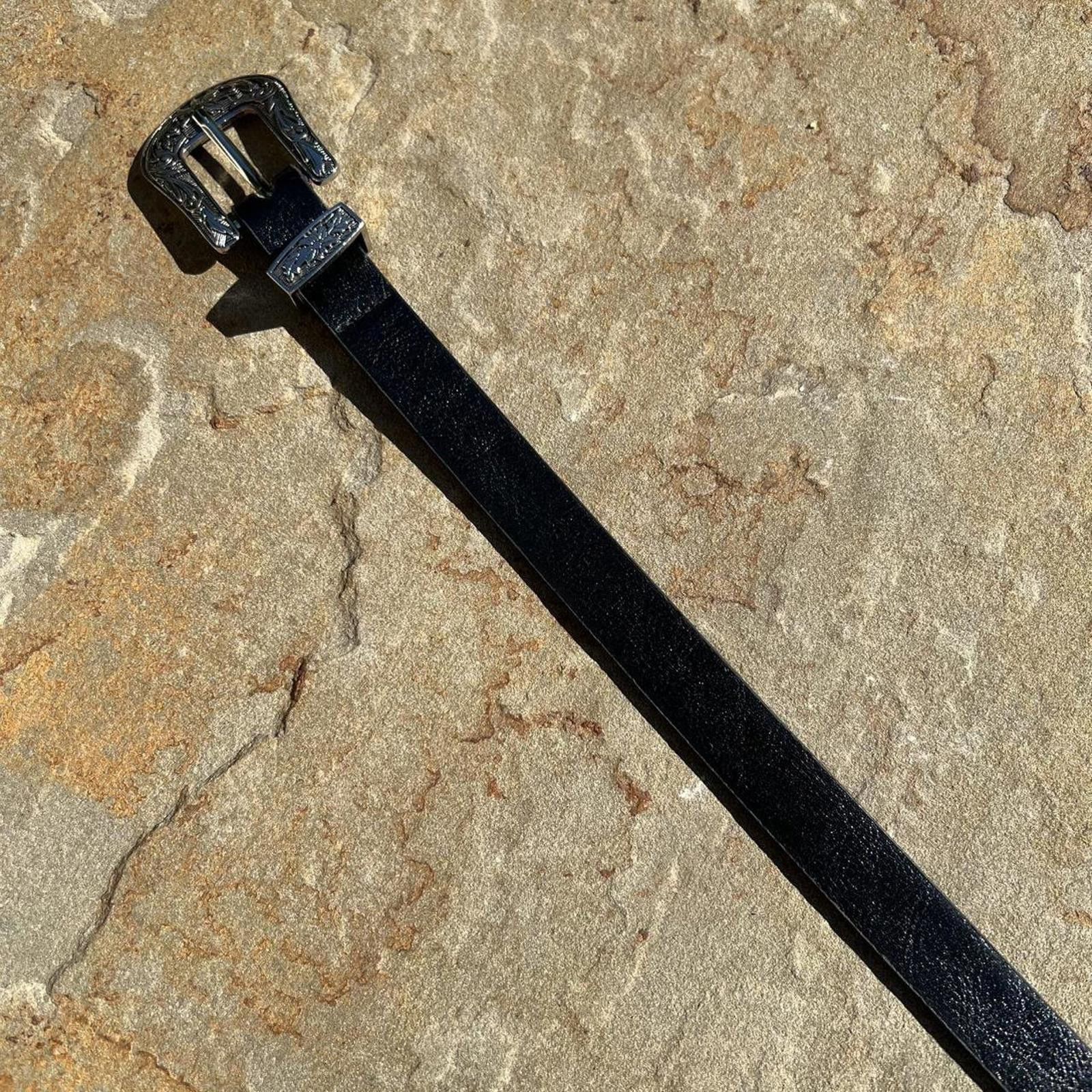 Other Black Double Buckle Black Faux Leather Metal Tipped Belt Size ONE SIZE - 4 Thumbnail