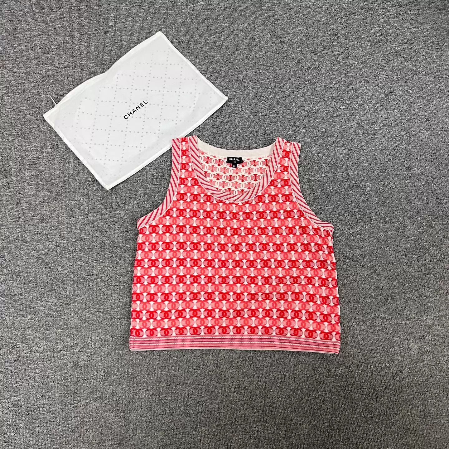 Chanel Chanel CC All Over Knit Tank Top 38 99 New Size S / US 4 / IT 40 - 1 Thumbnail