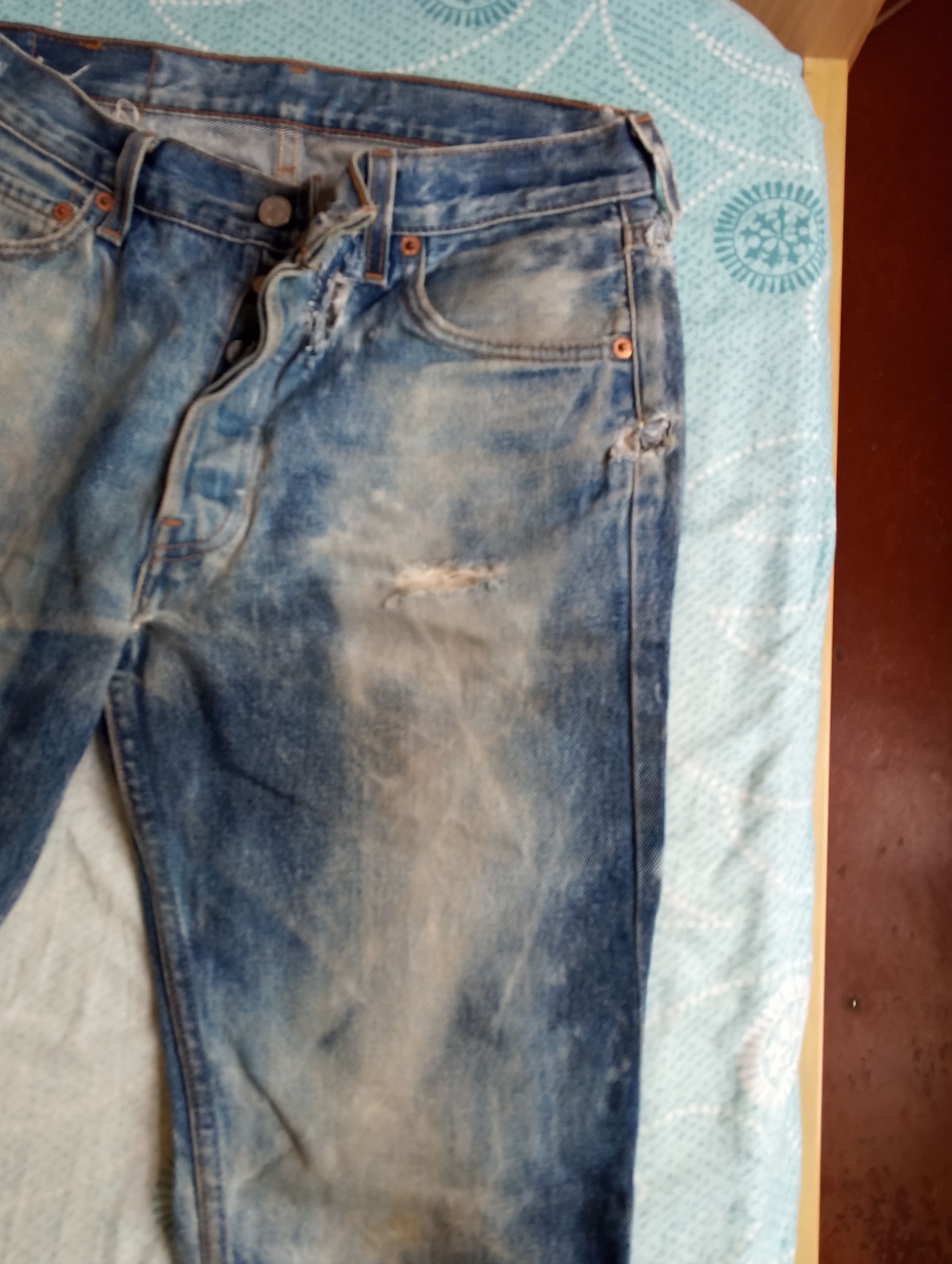 Levi's Vintage Clothing Vintage Thrashed Distressed Levi’s 501 Jeans Size US 31 - 9 Thumbnail