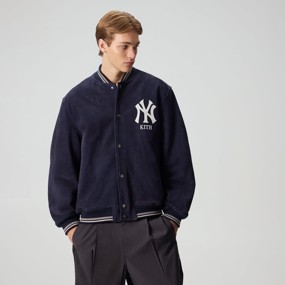 Kith × New York Yankees Kith for the NY Yankees Suede Porter Bomber Jacket Sz Medium Size US M / EU 48-50 / 2 - 2 Thumbnail