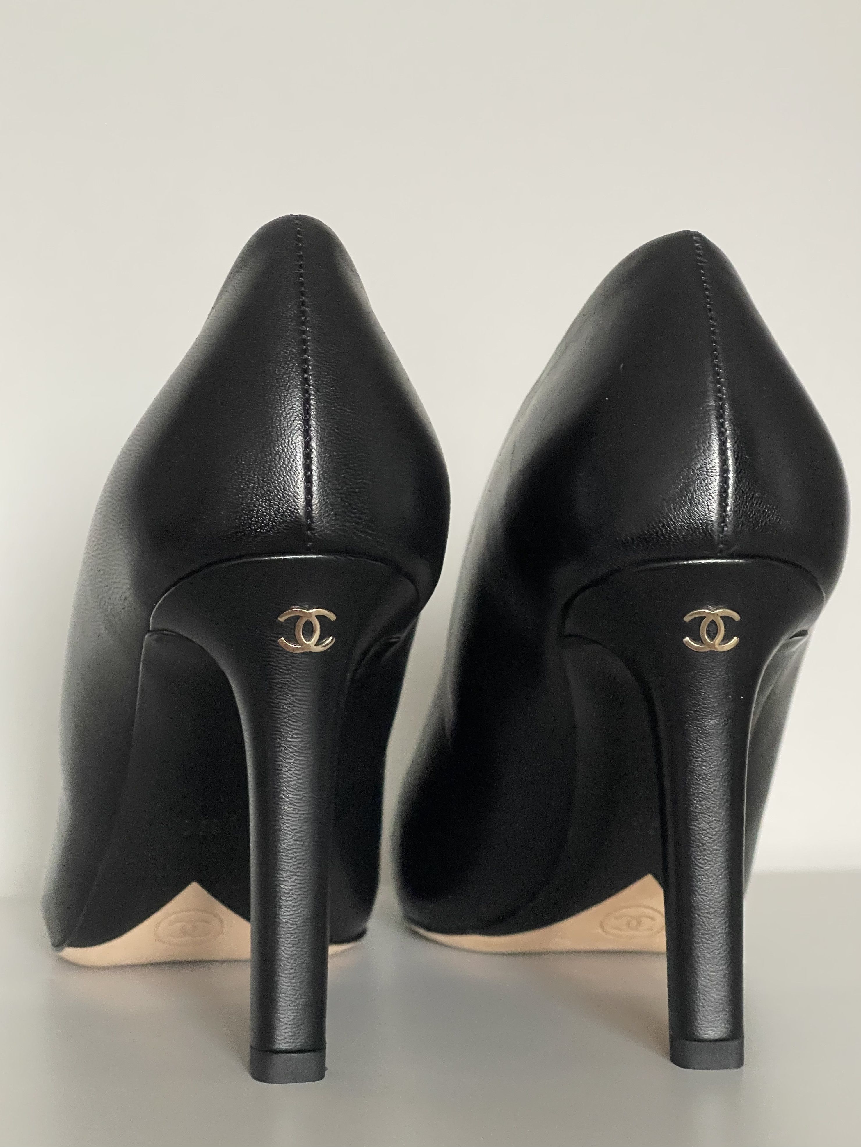 Chanel pumps black size 39