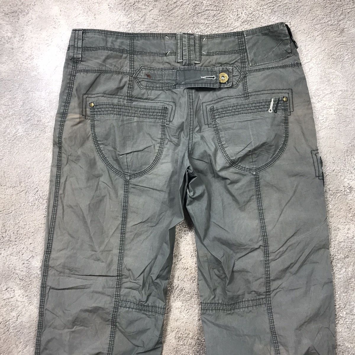 Vintage Vintage Y2K Baggy Cargo Pants Distressed Tactical Streetwear Size 32" / US 10 / IT 46 - 5 Thumbnail