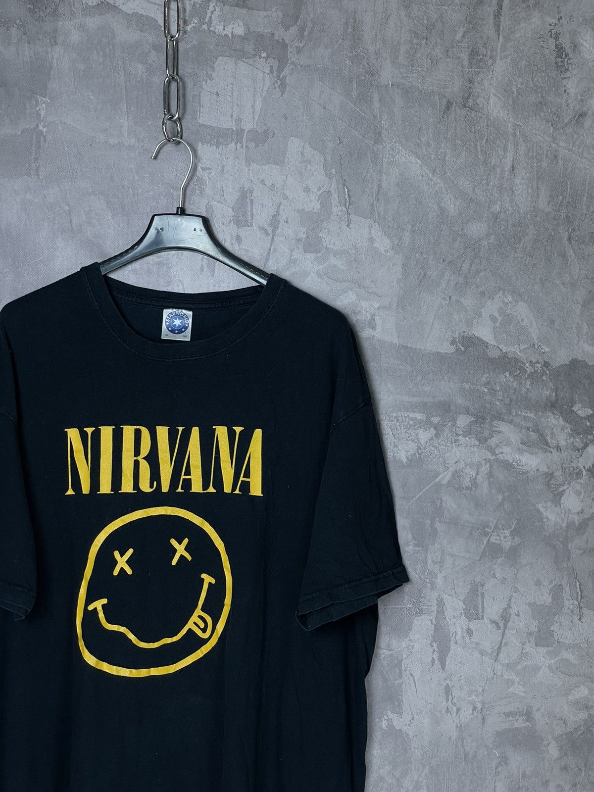 Band Tees × Vintage 90’s Vintage Nirvana Big Logo Y2K Rock T-Shirt Band Tee Size US XL / EU 56 / 4 - 4 Thumbnail