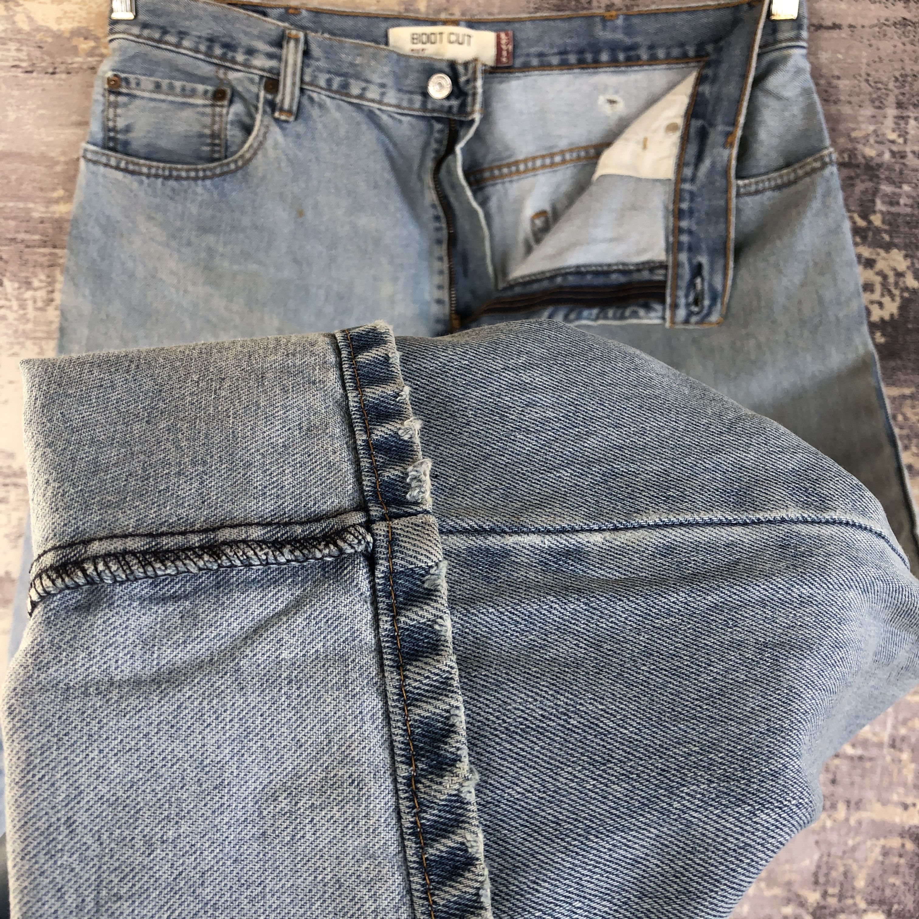 Levi's Vintage Levis 517 Flare Jeans Levi's Faded Boot Cut Denim Size US 36 / EU 52 - 9 Thumbnail