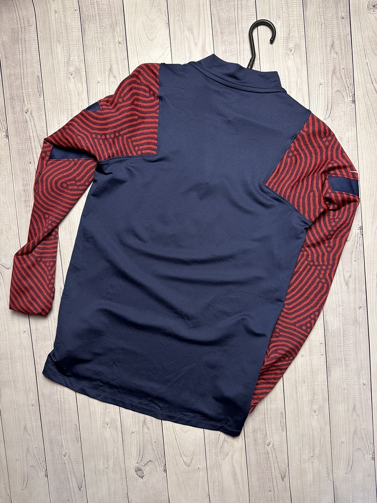 Nike Nike PSG soccer sweatshirt size S logo Size US S / EU 44-46 / 1 - 7 Thumbnail