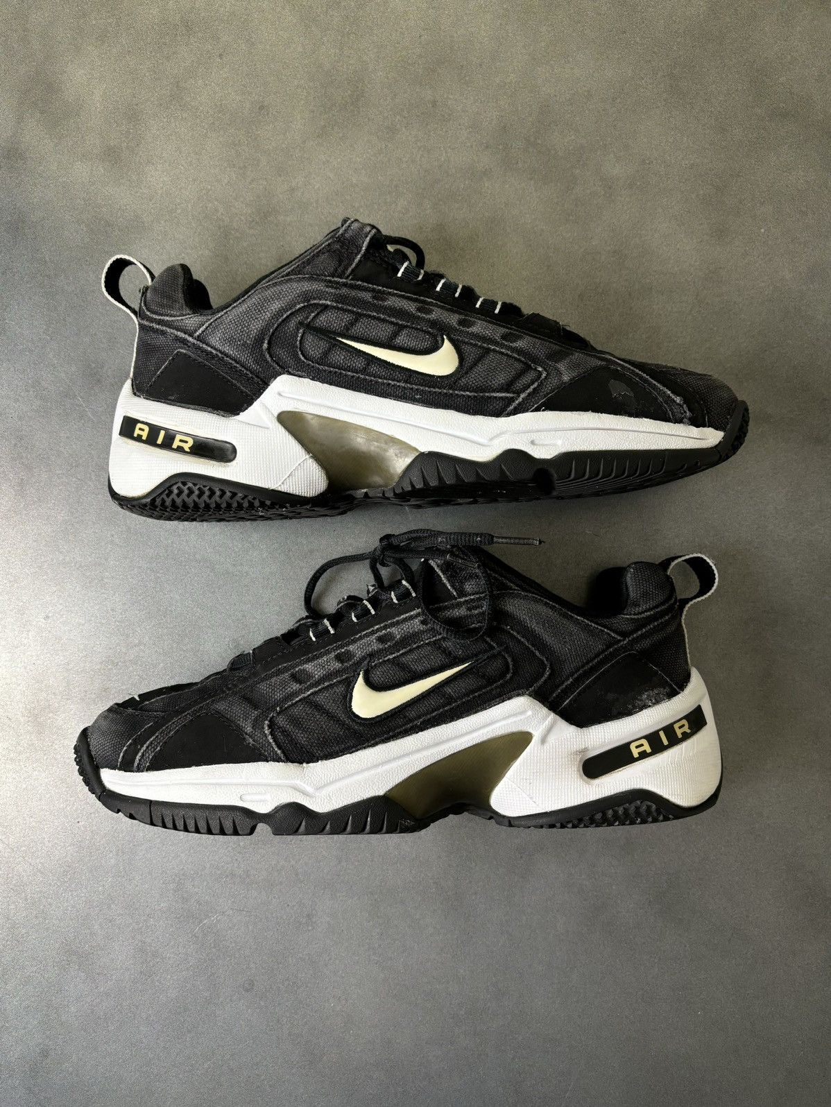 Vintage Nike Sneakers 2005 2000s Chunky Black 308807-011 Y2K