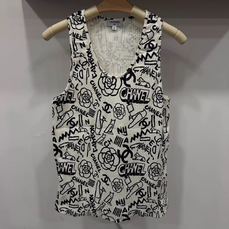 Chanel Chanel Black and white colour matching camelia graffiti ve Size XS / US 0-2 / IT 36-38 - 1 Thumbnail