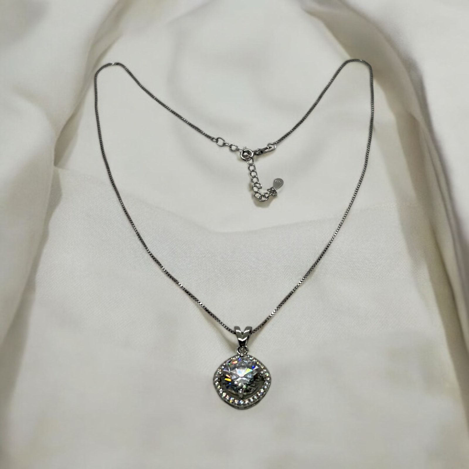 Vintage Italian Sterling Silver Cubic Zirconia Halo Pendant Necklace Size ONE SIZE - 13 Thumbnail