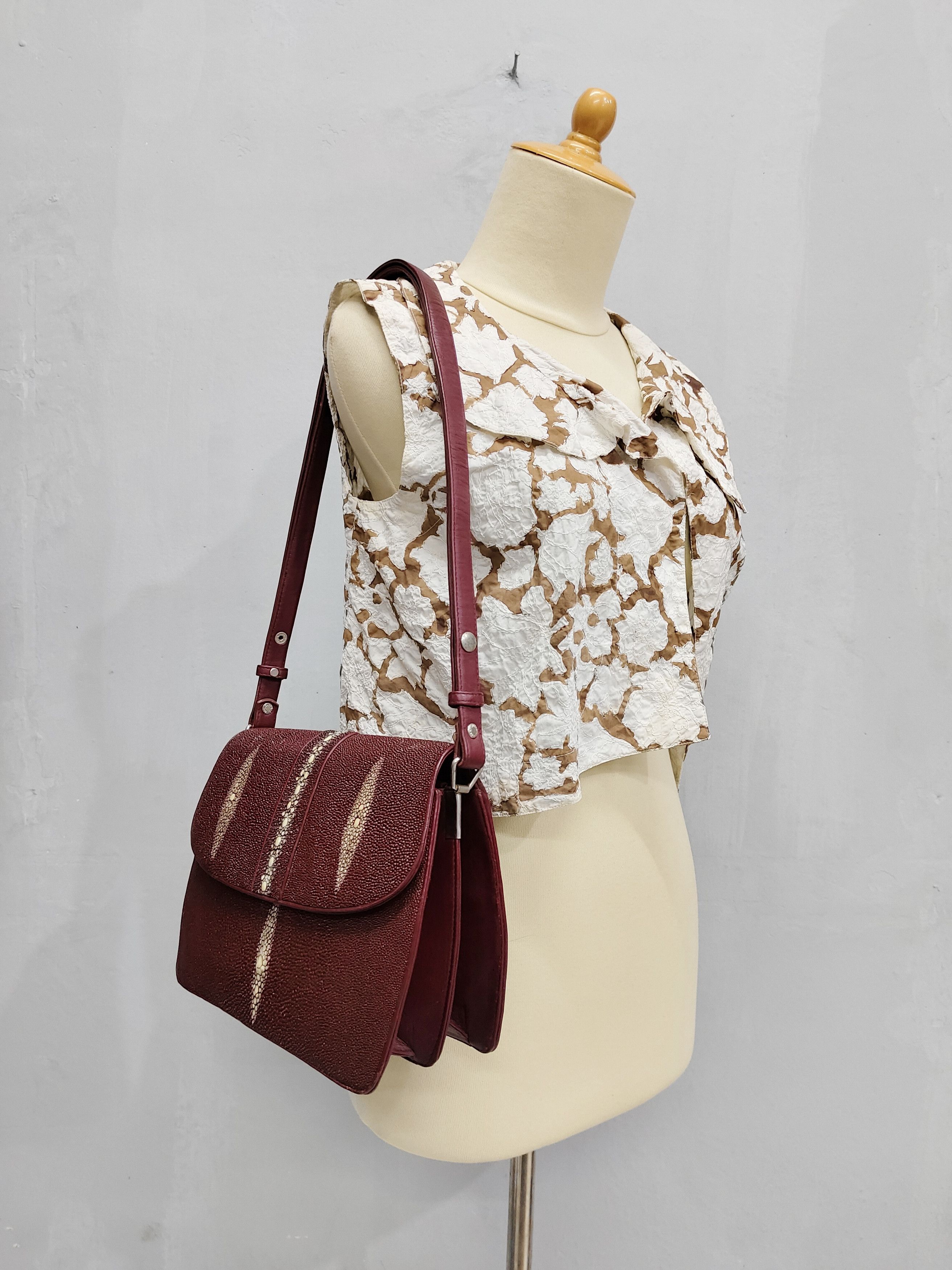 Vintage 80s Stingray Leather Burgundy Exotic Skin Shoulder Bag Size ONE SIZE - 9 Thumbnail