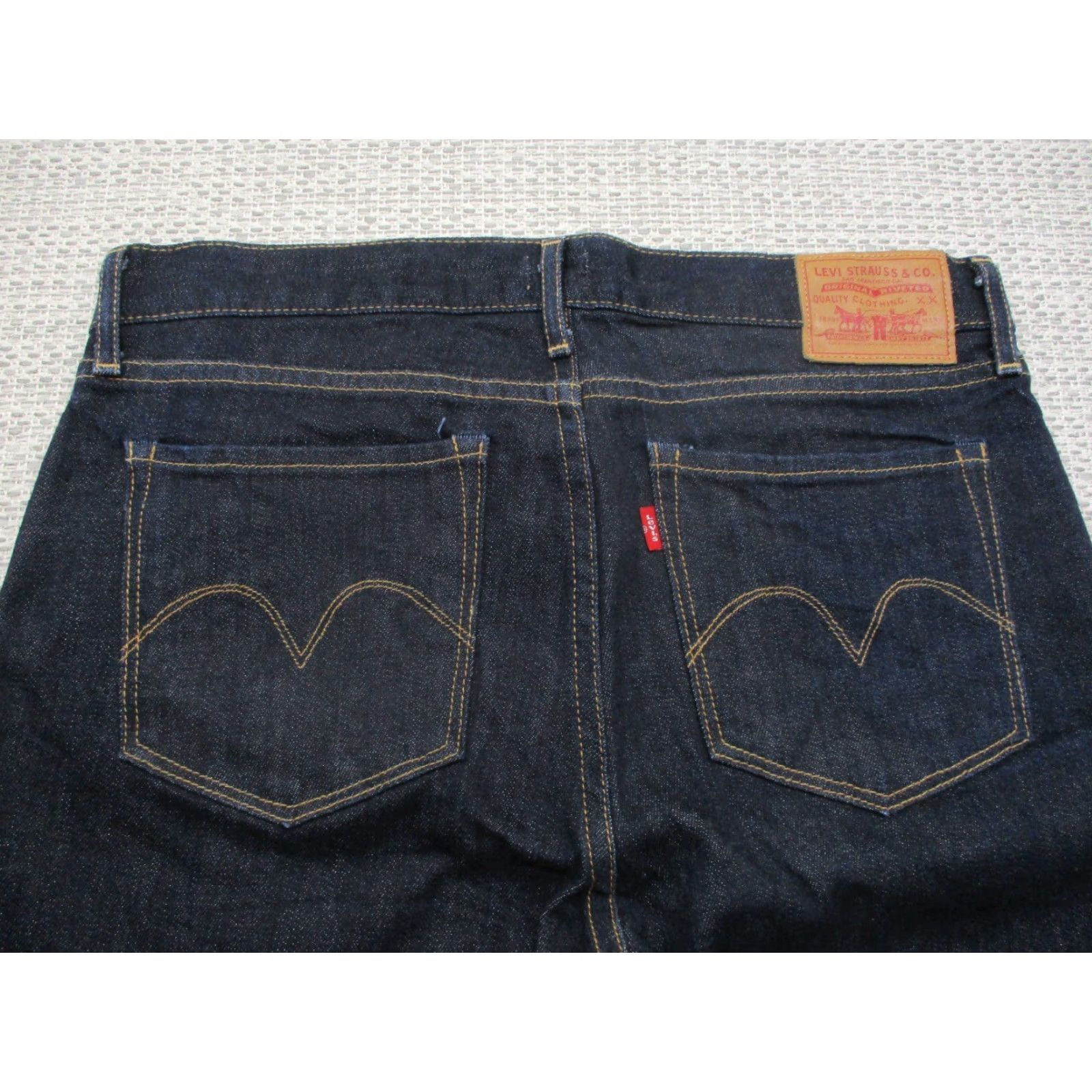 Levi's VINTAGE Levi's Denim Jeans 28 Women's Zip Fly Regular Fit Blue 5-Pocket Retro 80s 90s Bohemian Hippie Hipster USA Made Mint Condition Size 28" / US 6 / IT 42 - 3 Thumbnail