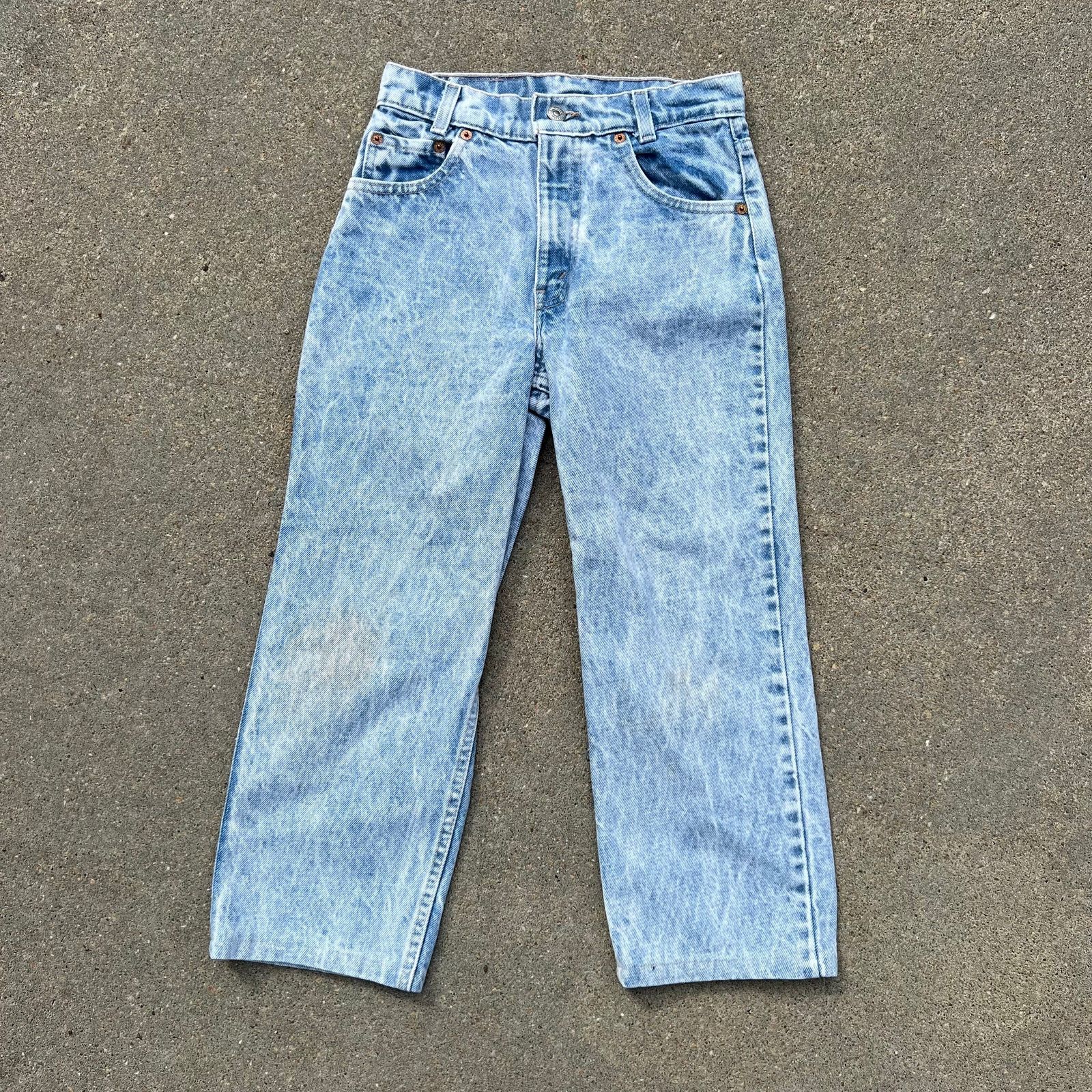image of Levis Vintage 80's Levi’S 505 Student Fit Acid Wash Jeans Tag27X32 in Blue, Women's (Size 24)