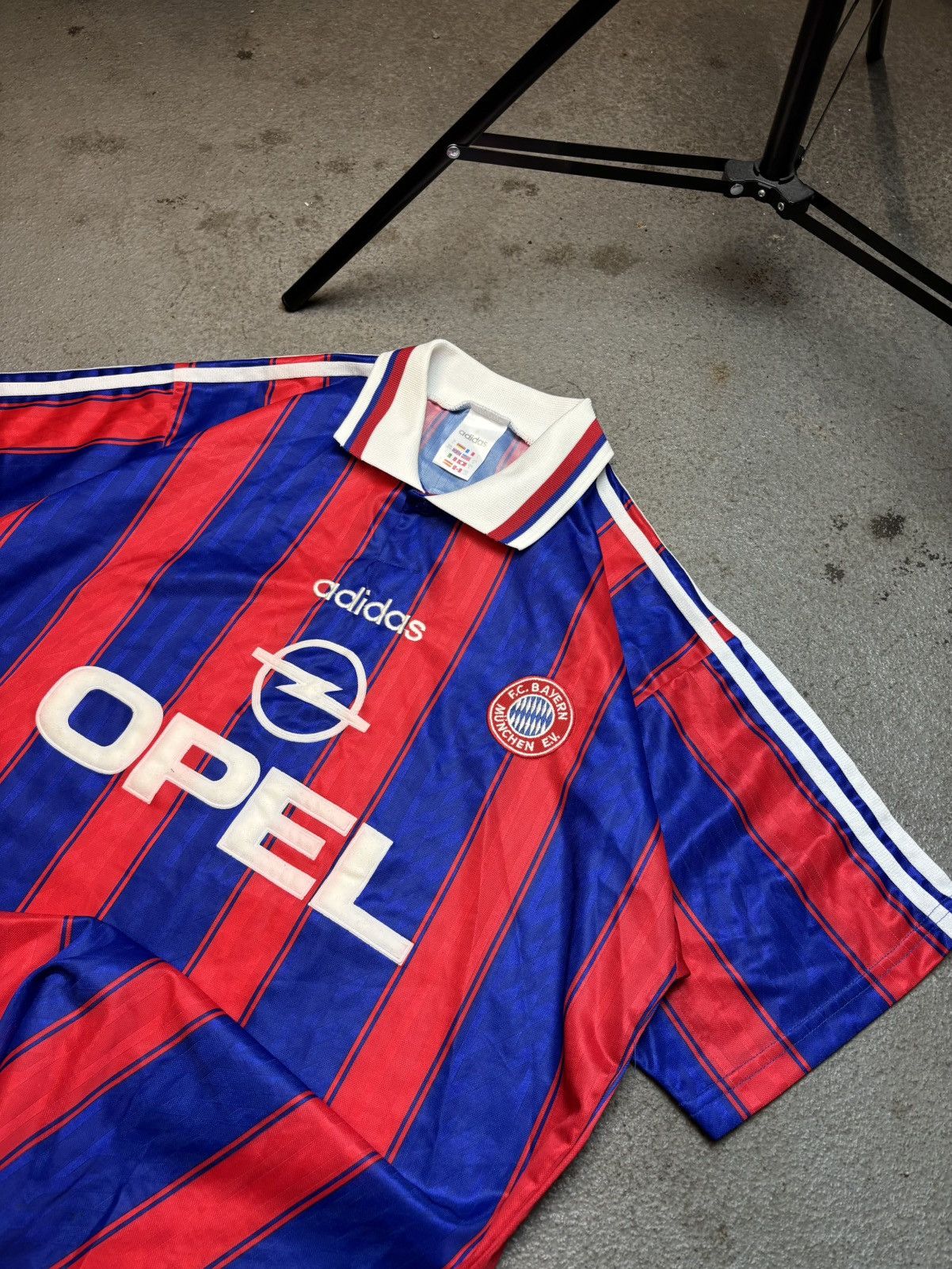 Adidas Adidas Jersey T Shirt Bayern Ziege 17 Size US L / EU 52-54 / 3 - 2 Thumbnail