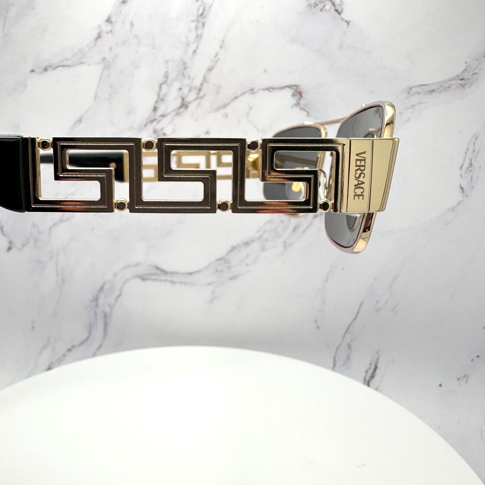 Versace Versace Sunglasses Gold Rectangle Metal Logo Black Retro Size ONE SIZE - 14 Thumbnail