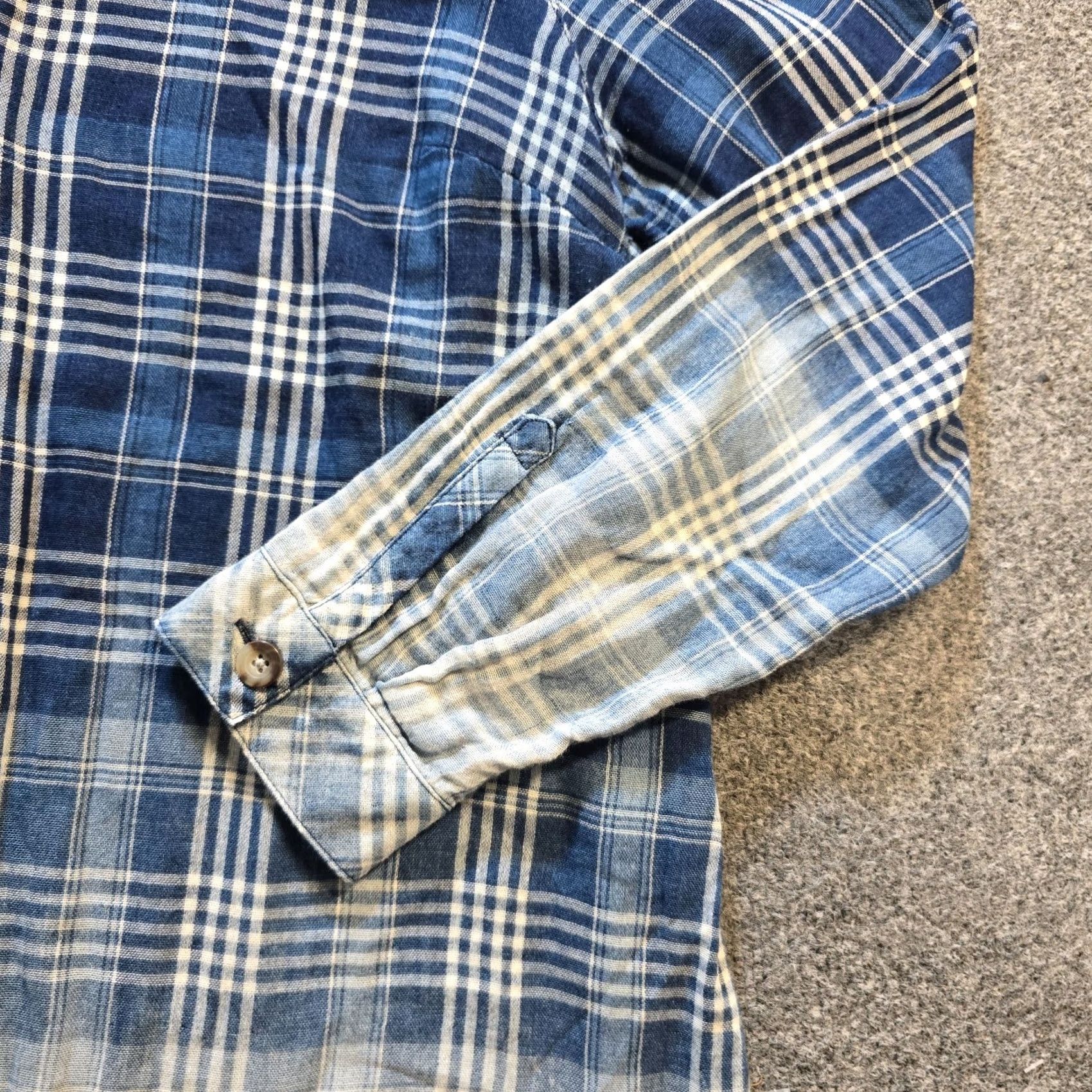 J. Jill J Jill Top Womens Medium Blue Plaid Distressed Ombre Long Sleeve Button Casual Shirt Size M / US 6-8 / IT 42-44 - 4 Thumbnail