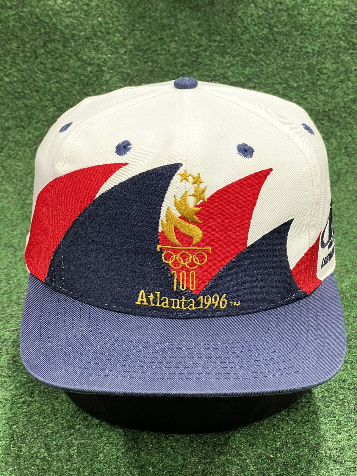 image of USA Olympics Atlanta 1996 Us Olympics Double Sharktooth Snapback Hat in White, Men's