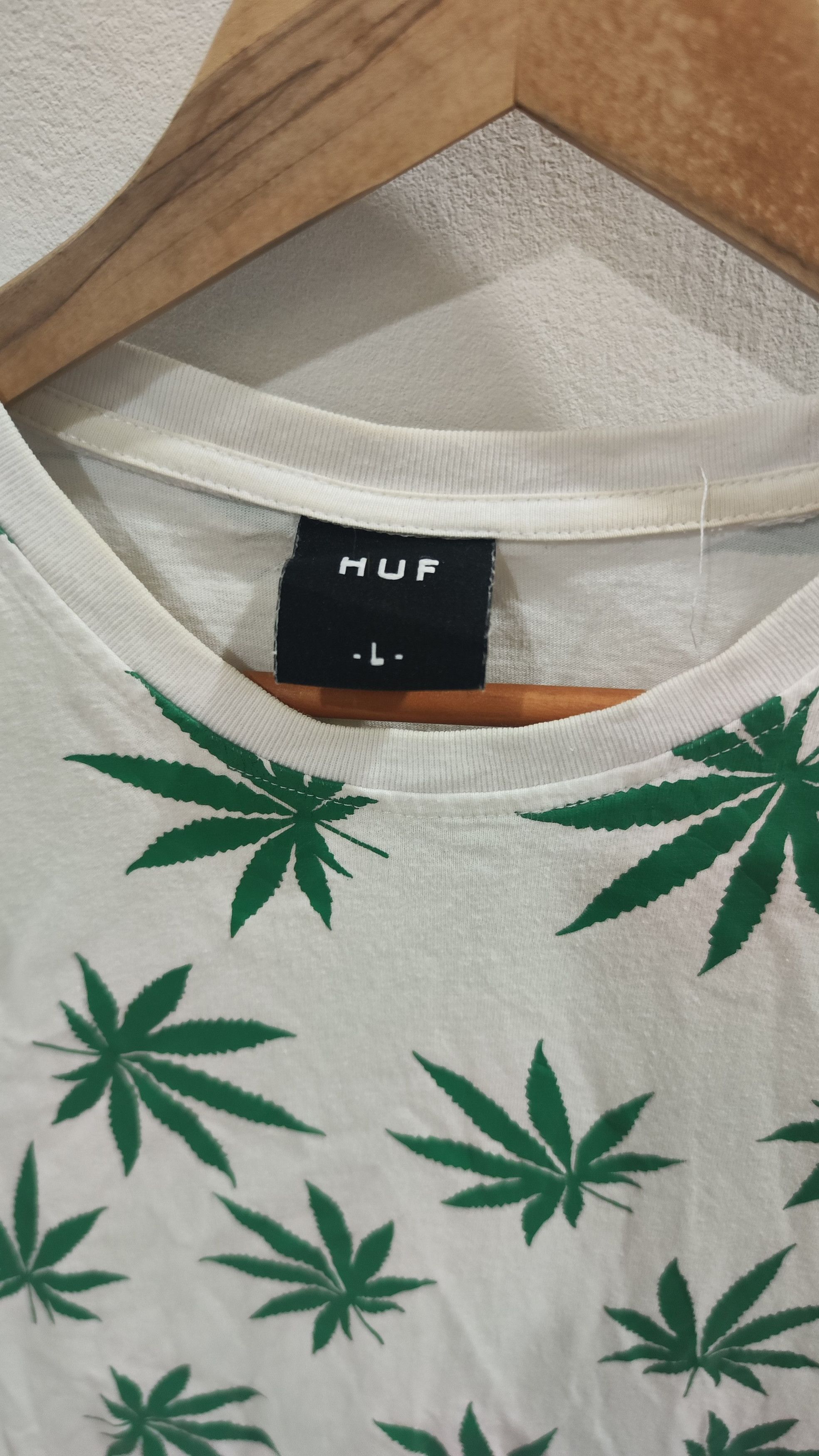 Designer × Huf HUF MARIJUANA IMITATION FULLPRINT Size US S / EU 44-46 / 1 - 3 Thumbnail