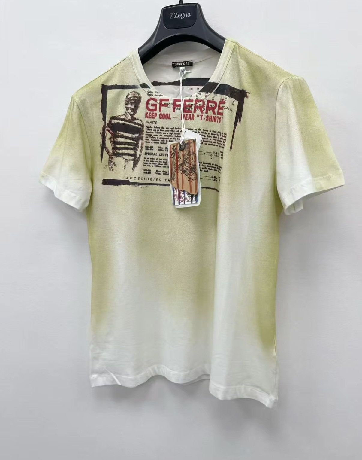 GF Ferre GF FERRE Stretchy Vintage Short Sleeve T-shirt J30 Size US XXL / EU 58 / 5 - 1 Thumbnail