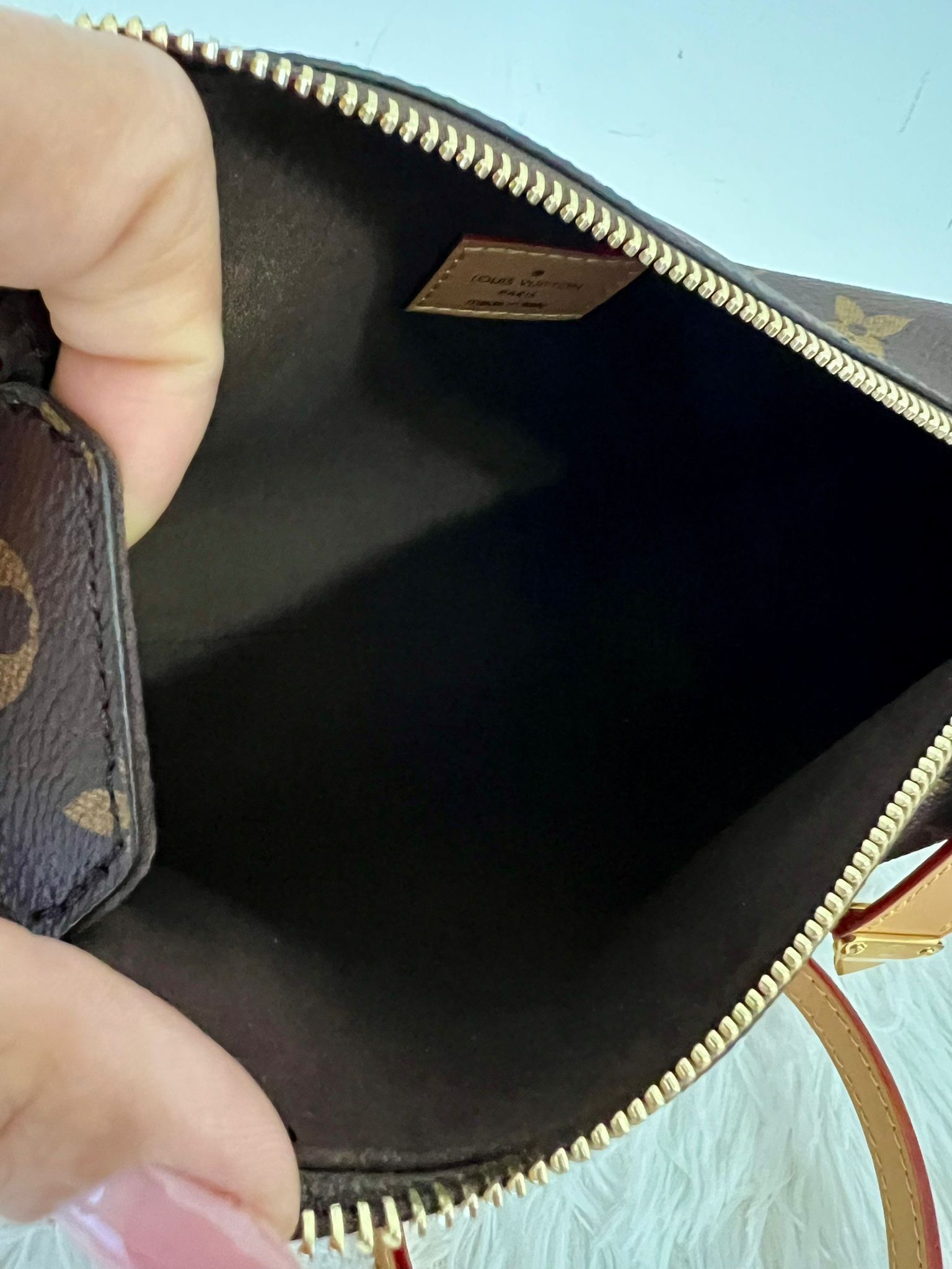 Louis Vuitton Louis vuitton trunk bag MM nWT Size ONE SIZE - 4 Thumbnail