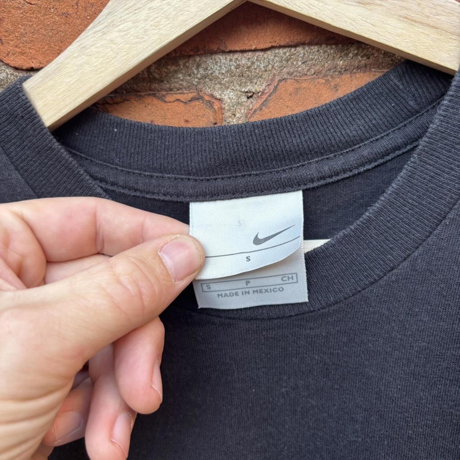 Nike Vintage Nike air the original air blast from the past tshirt Size US S / EU 44-46 / 1 - 5 Thumbnail