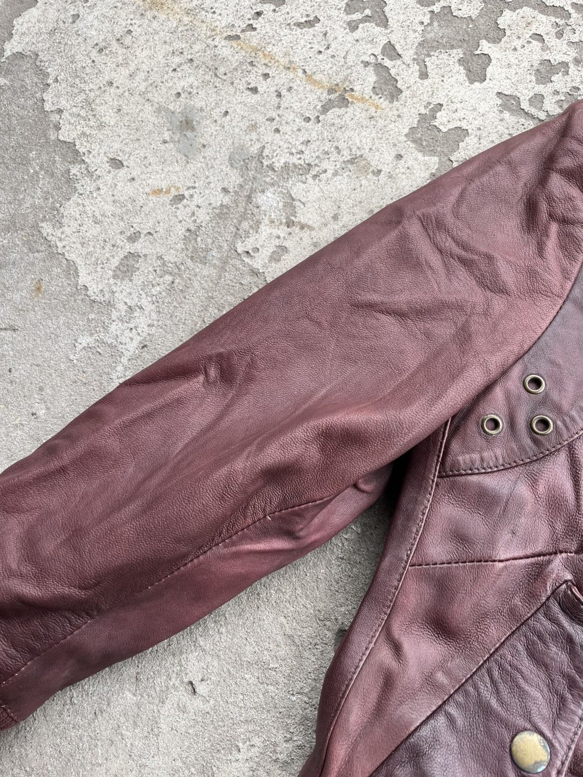 Allsaints × Japanese Brand Vintage AllSaints Avant Garde Sun Faded Red Leather Jacket Size S / US 4 / IT 40 - 13 Thumbnail