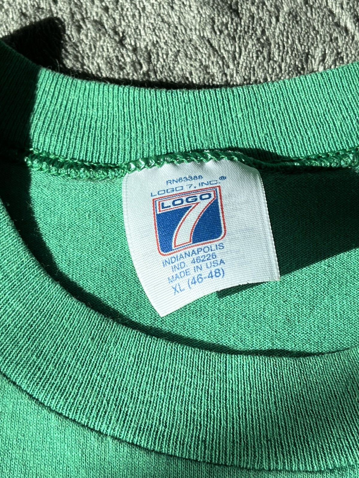 Logo 7 × Vintage Vintage 80’s Hawaii “America’s Classic” Single Stitch Tee Size US XL / EU 56 / 4 - 4 Thumbnail