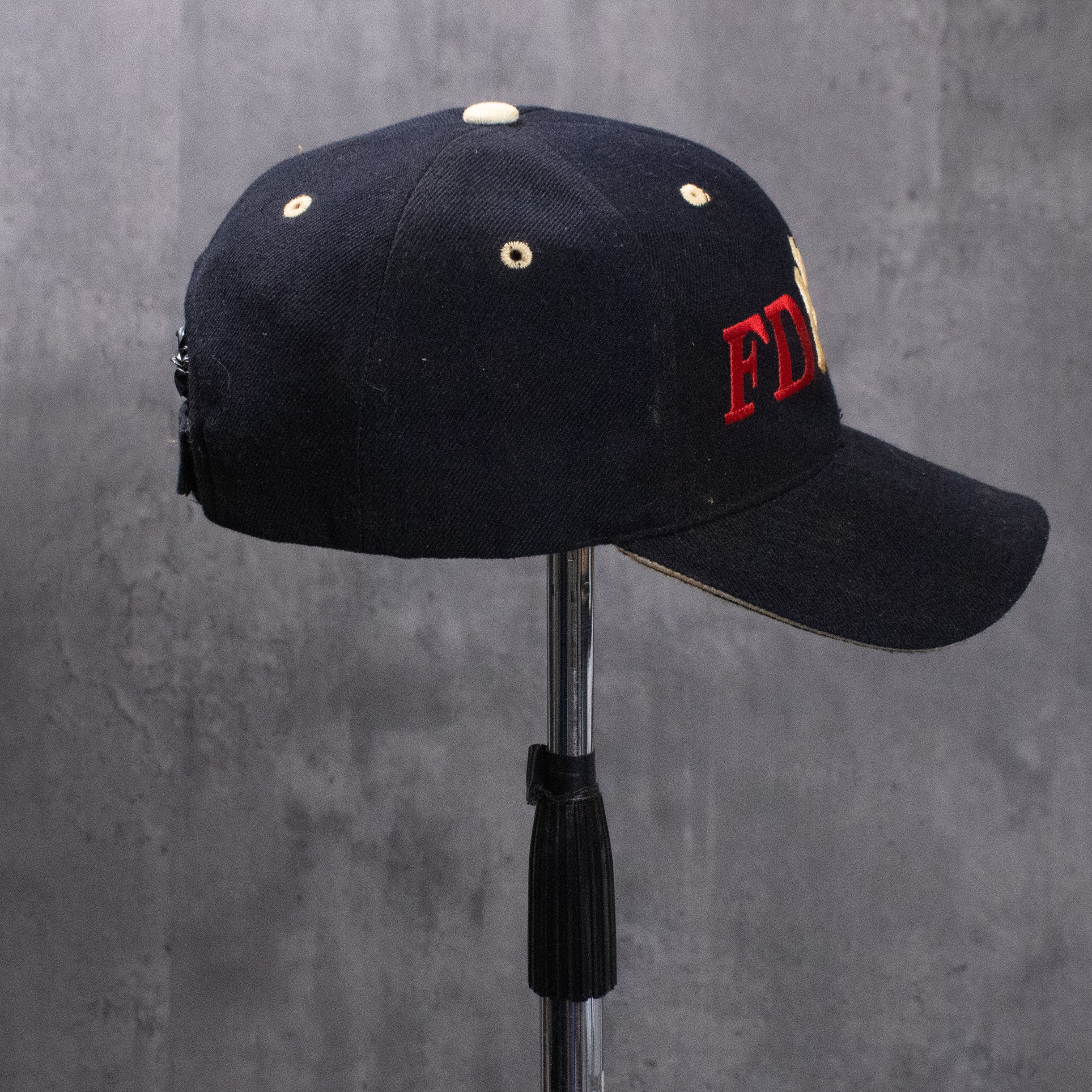 New York Yankees 80's NY FDNYD NYPD Yankee Black Wool Stripback 6 Pannel Hat Size ONE SIZE - 2 Thumbnail