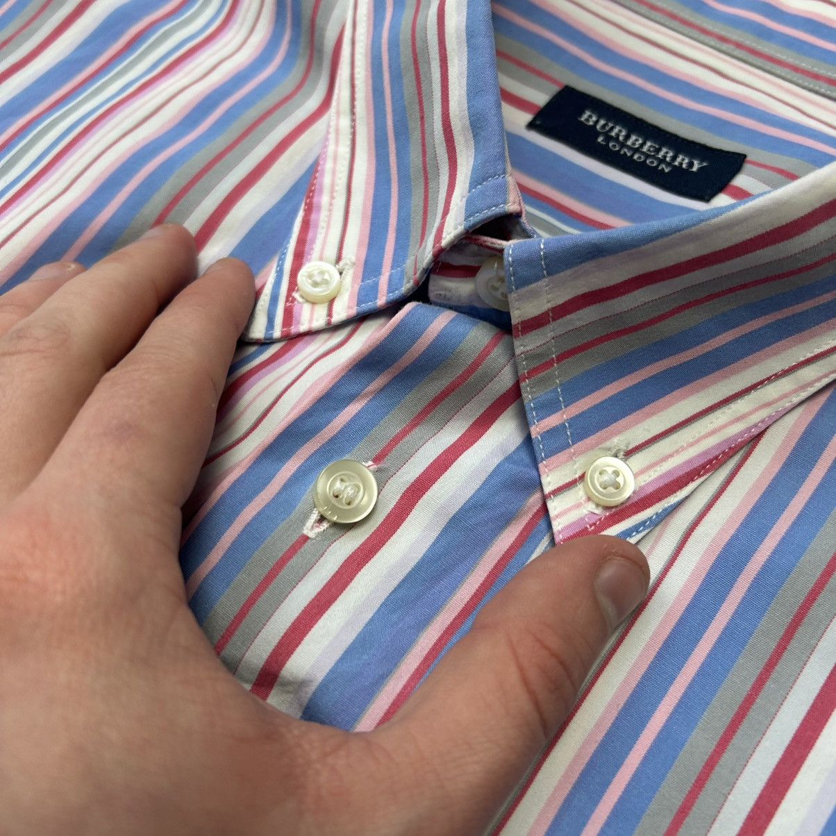 Burberry Luxury Burberry Small logo Multicolor designer button shirt Size US XL / EU 56 / 4 - 7 Thumbnail