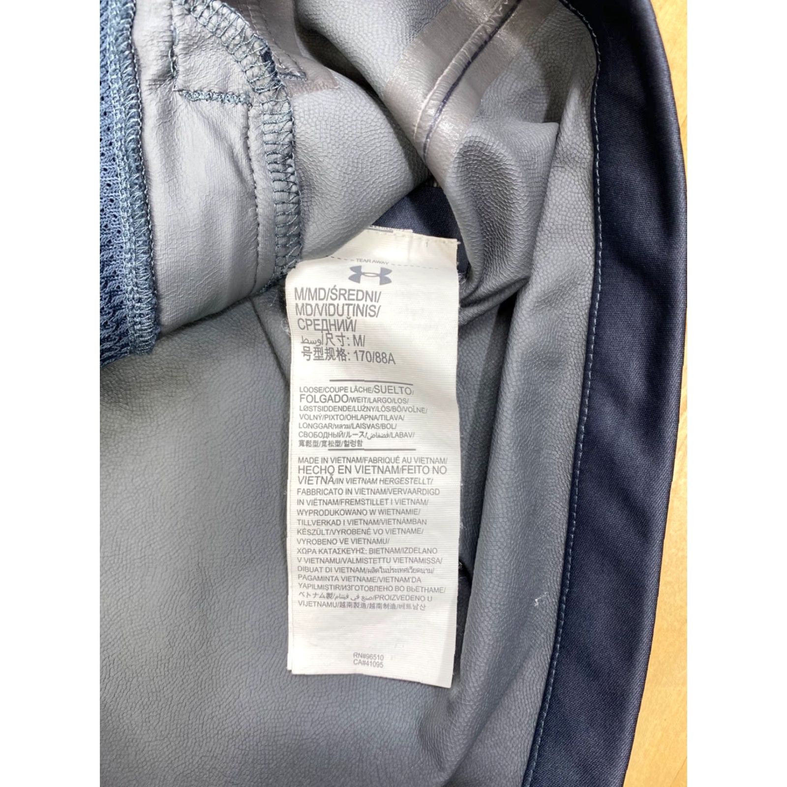 Under Armour Under armour Jacket Mens M Gray Loose Zip Mock Neck Casual Activewear Track Jacket Full Zip Pockets Lightweight Regular Modern Mens Size US M / EU 48-50 / 2 - 6 Thumbnail