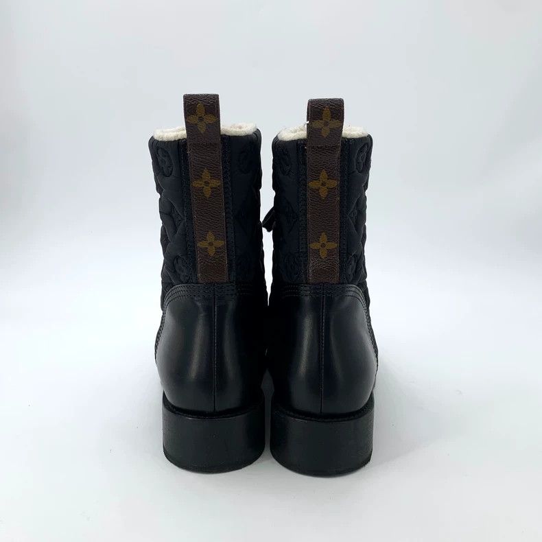 Louis Vuitton Louis Vuitton Black logo embossed lace-up Doc Martens boot Size US 7.5 / IT 37.5 - 4 Thumbnail