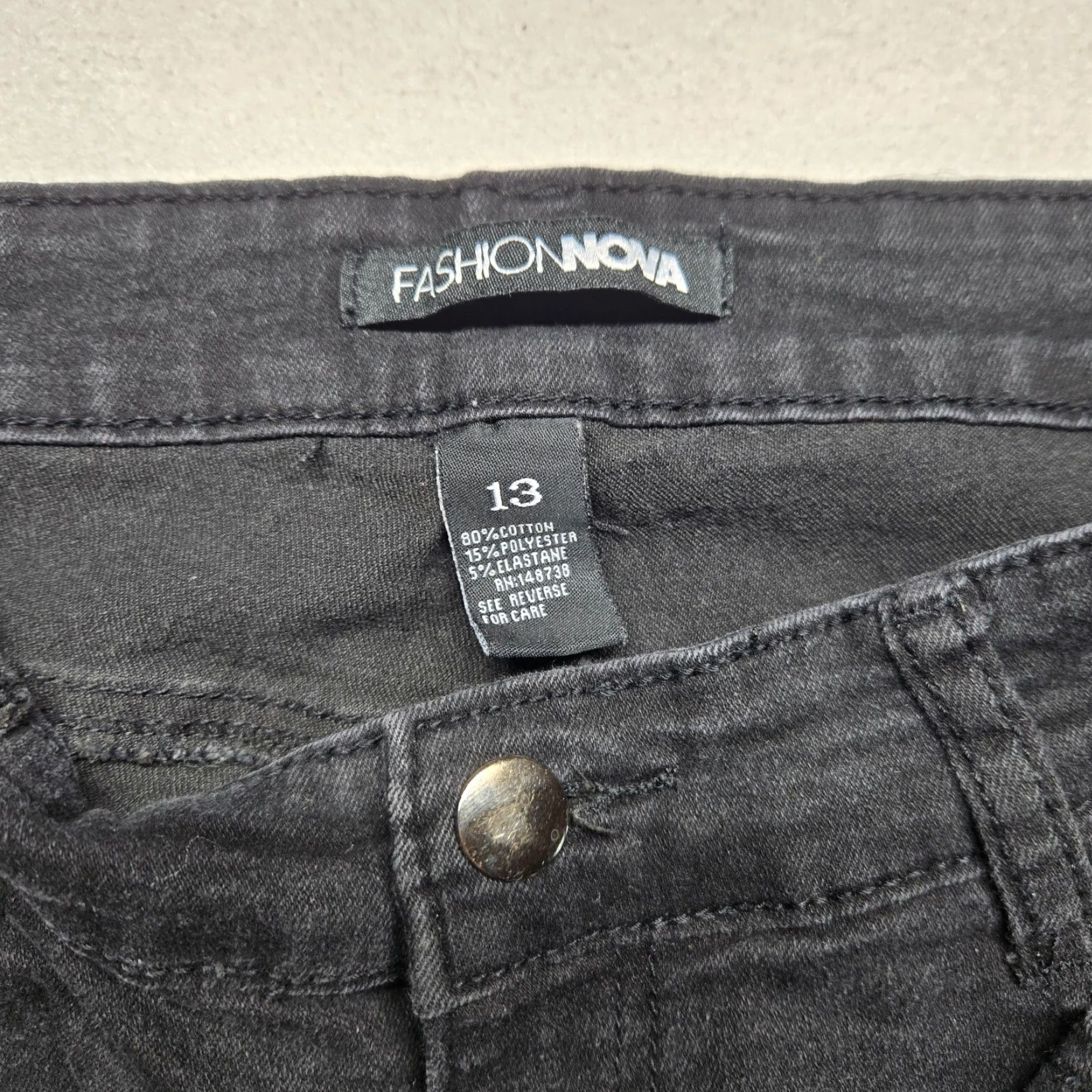 Fashion Nova Fashion Nova Jeans Pants Denim Skinny Stretch Women’s Size 13 Black Slim Fit 13 Fashion Nova Jeans Womens Black 90s Style Size 34" / US 12 / IT 48 - 5 Thumbnail