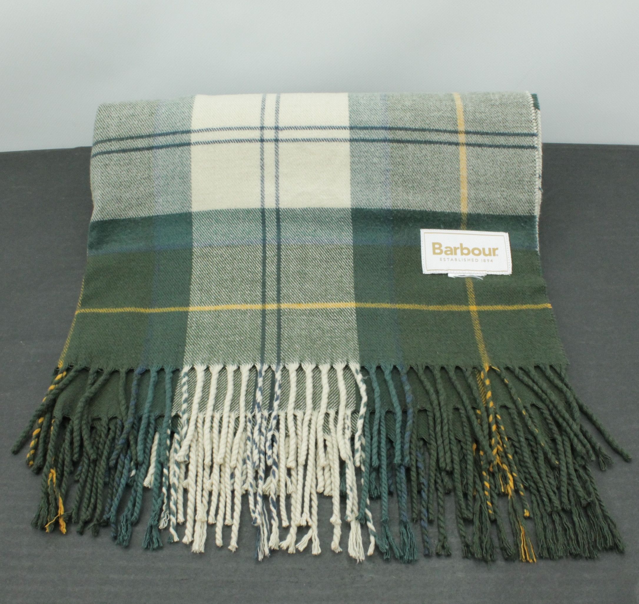 Barbour Barbour Wide Tartan Wool Wrap Scarf Size ONE SIZE - 2 Thumbnail