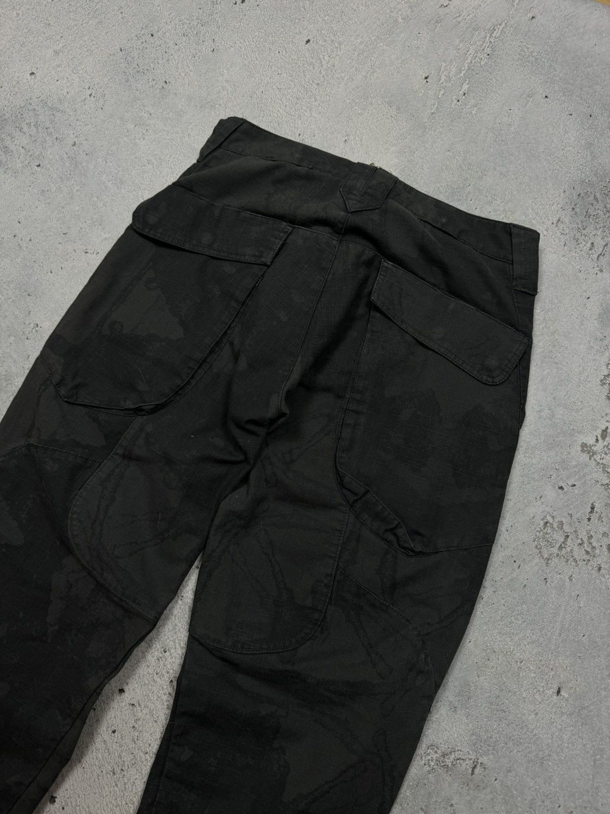 Nike Nike ACG cargo camo pants multi pocket gorpcore vintage Size US 32 / EU 48 - 9 Thumbnail