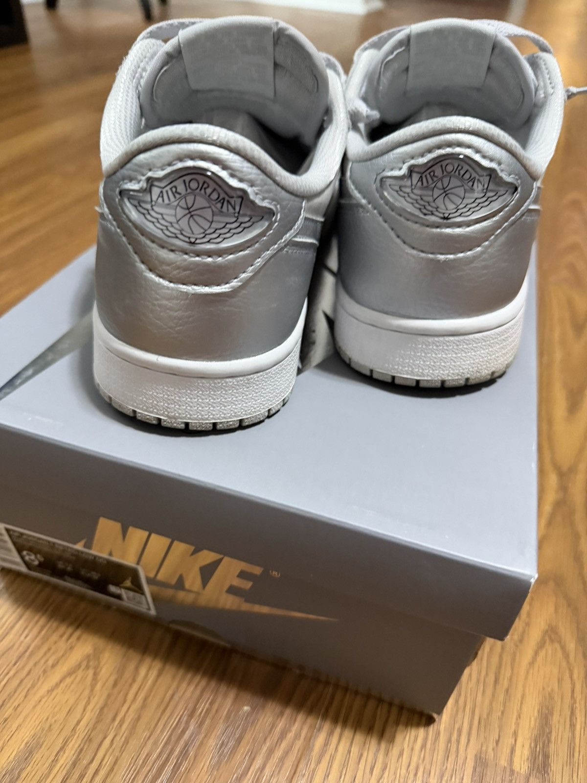 Nike Nike Air Jordan 1 Retro Low OG l Metallic Silver Size 8.5. Size US 8.5 / EU 41-42 - 6 Thumbnail
