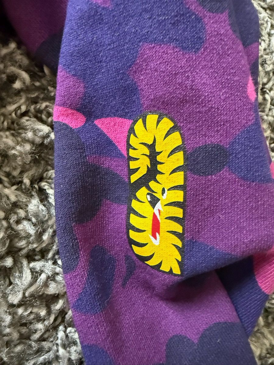 Bape Bape Purple Camo Shark Zip Up Size US S / EU 44-46 / 1 - 5 Thumbnail