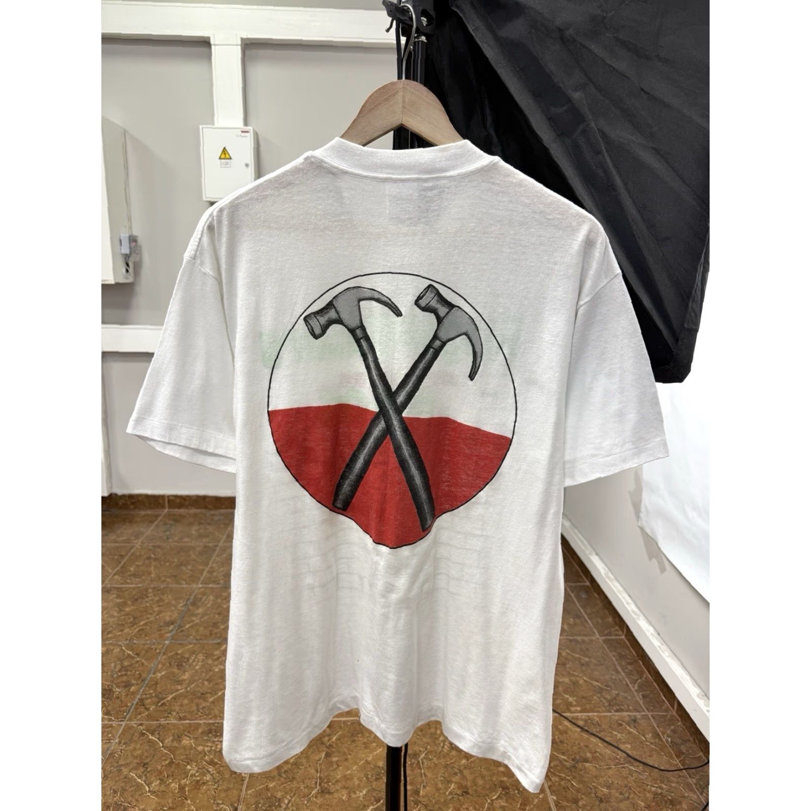 Vintage VINTAGE Pink Floyd T-Shirt KAOS 1987 Rodger Waters After The Wall White 2XL Mens Size US XXL / EU 58 / 5 - 2 Thumbnail