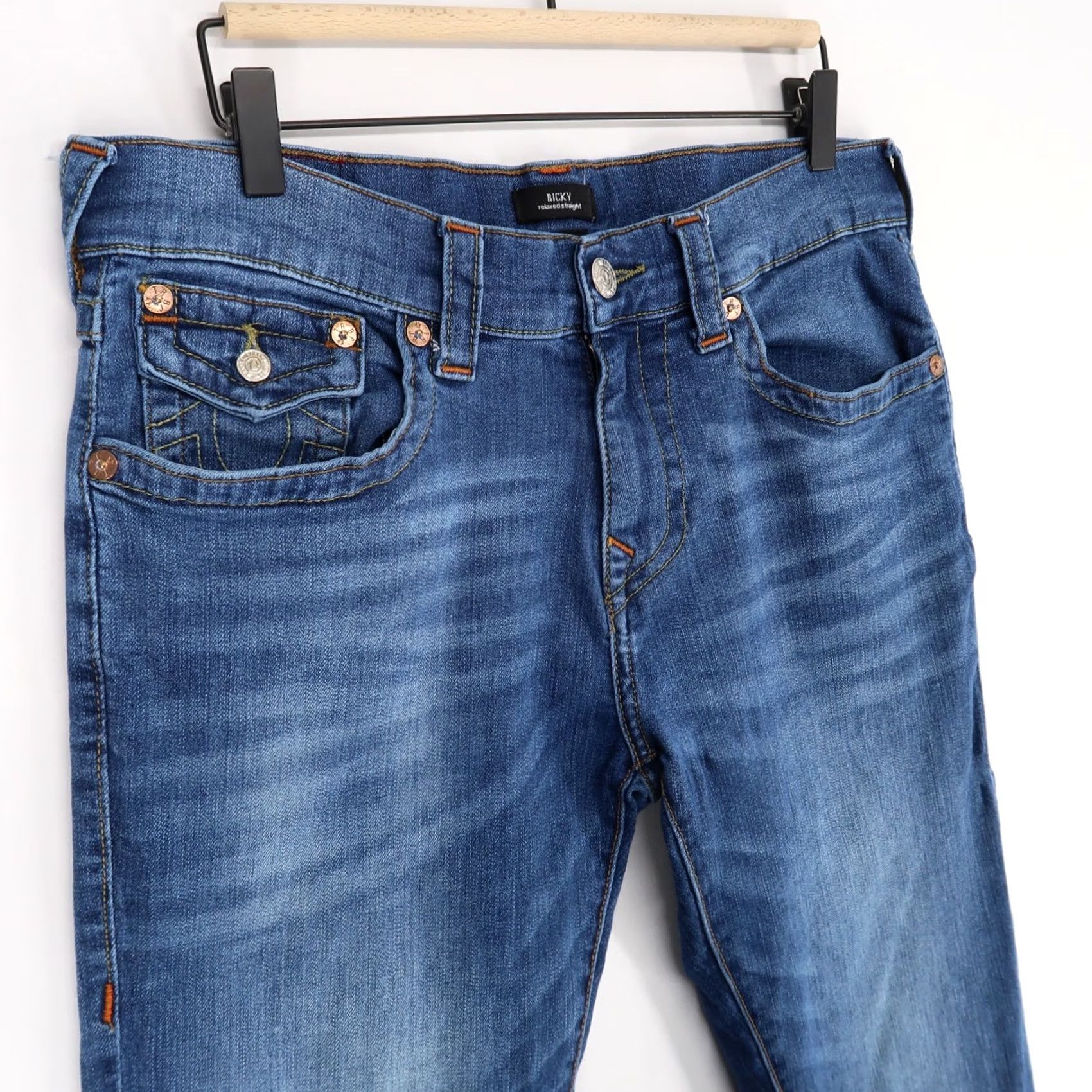 True Religion True Religion Ricky Jeans Mens 33 Blue Relaxed Straight Medium Wash Flap Pocket Size US 33 - 2 Thumbnail