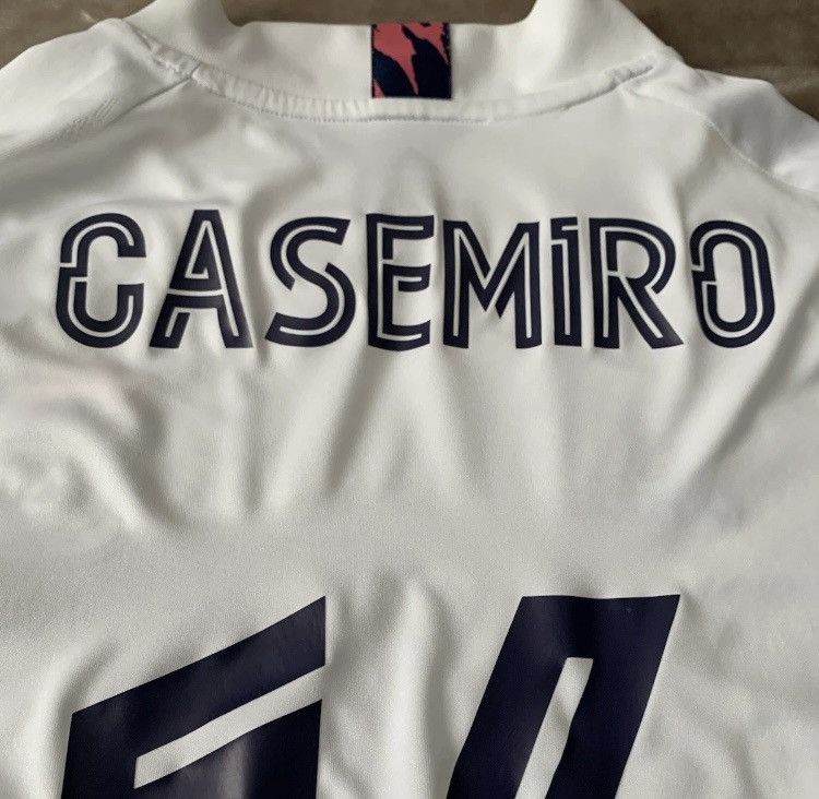 Adidas Jersey Casemiro real madrid Size US S / EU 44-46 / 1 - 4 Thumbnail