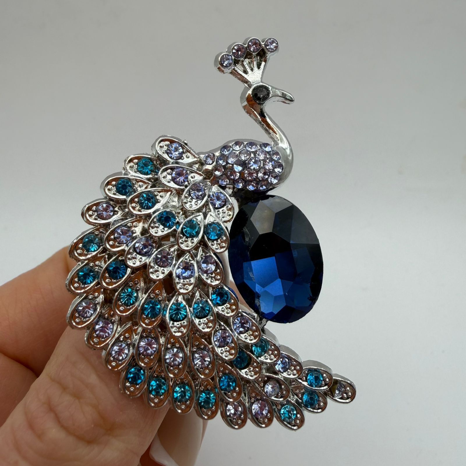 Vintage Blue Crystal Peacock Brooch Rhinestone Vintage Statement Size ONE SIZE - 3 Thumbnail