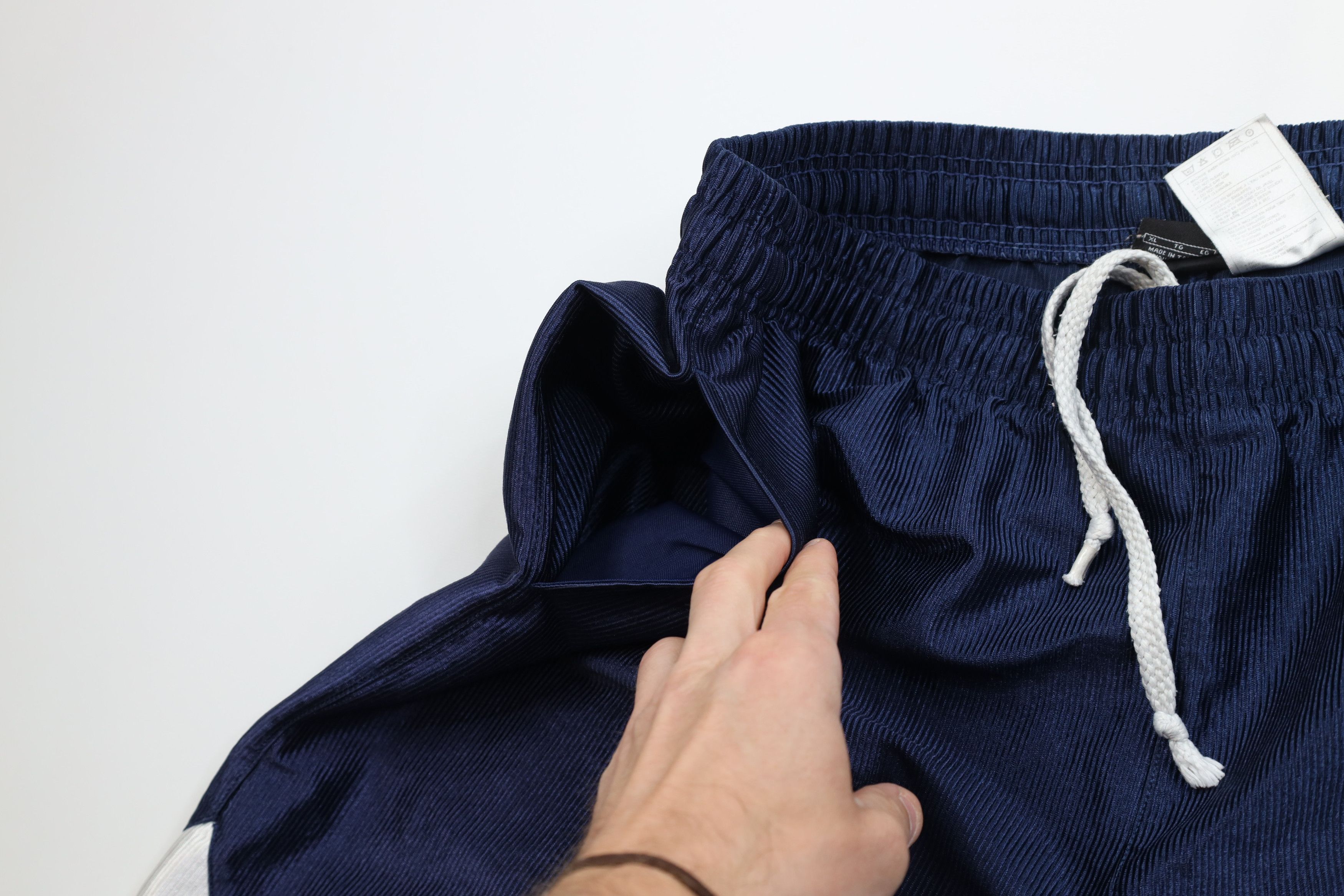Nike Vintage Nike Swoosh Heavyweight Dazzle Basketball Shorts Size US 36 / EU 52 - 6 Thumbnail