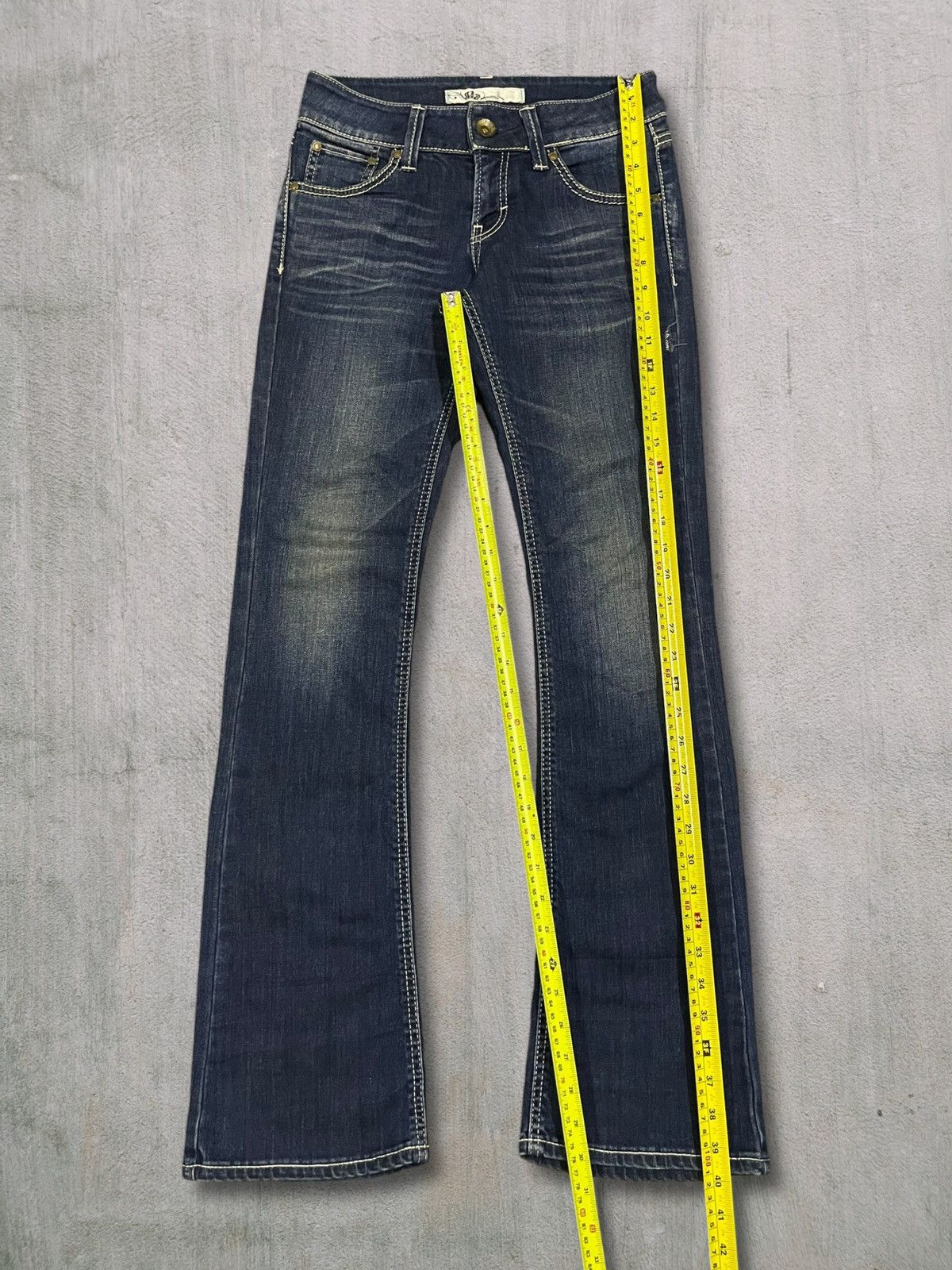 Japanese Brand Vintage Japanese Y2K Women’s Low Rise Bootcut Dark Jeans Size 28" / US 6 / IT 42 - 15 Thumbnail
