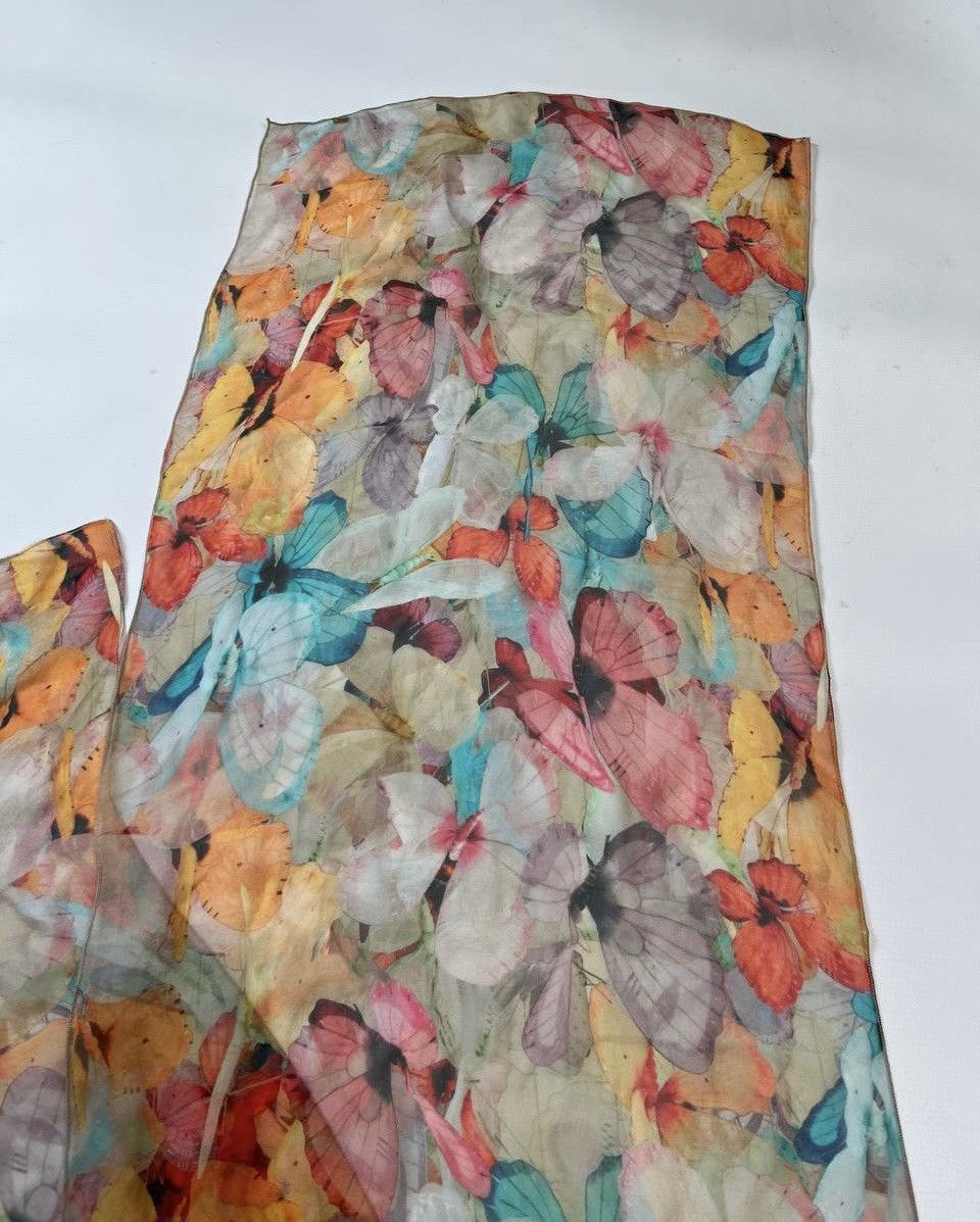 Blumarine Vintage Blumarine Luxury Silk Scarf butterflies pattern Size ONE SIZE - 3 Thumbnail