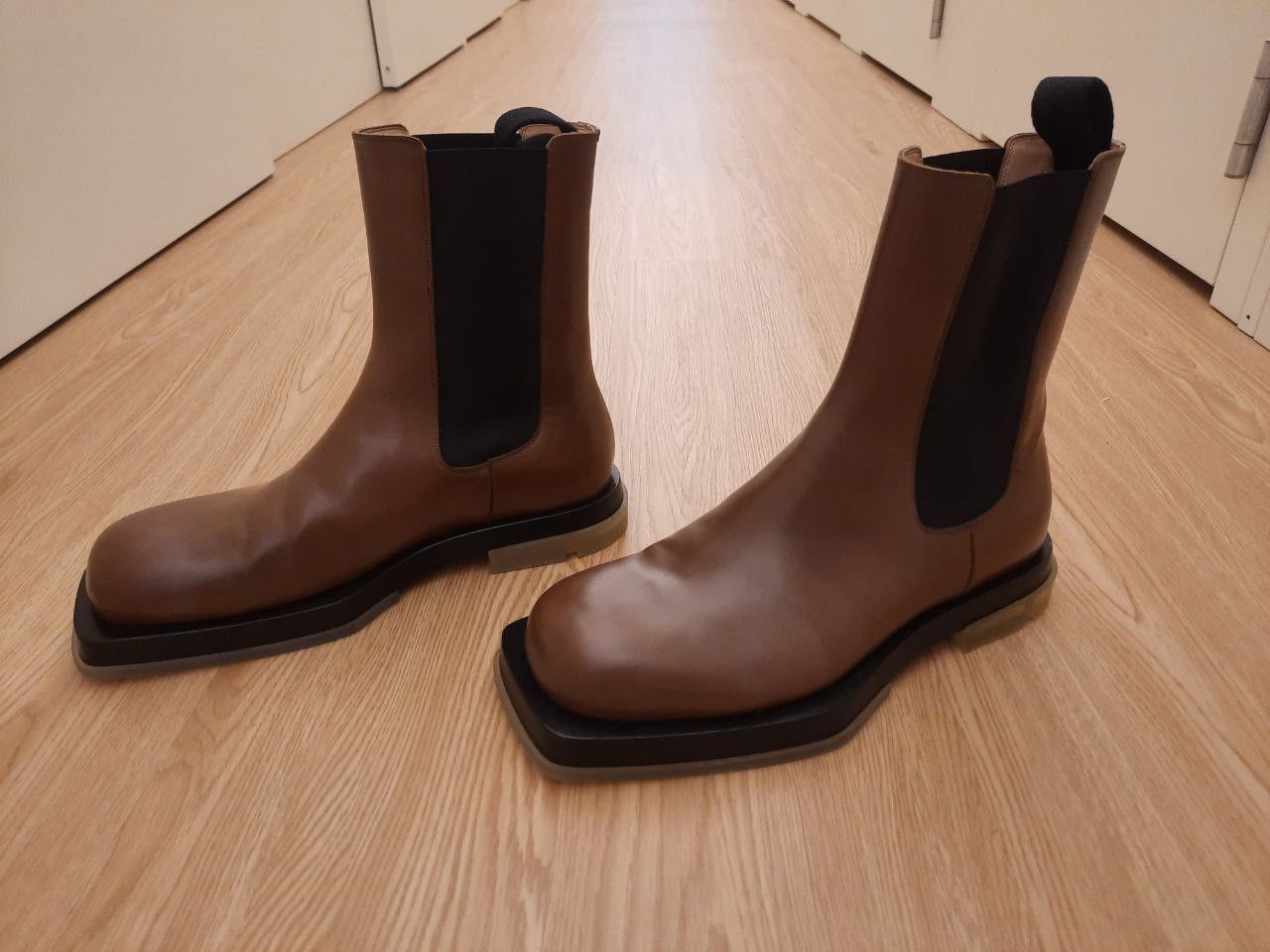 Bottega Veneta Brown Lug Chelsea Boots Size US 9 / EU 42 - 4 Thumbnail