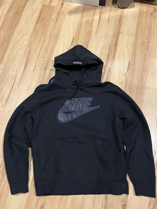 Supreme nike leather applique best sale hooded sweatshirt