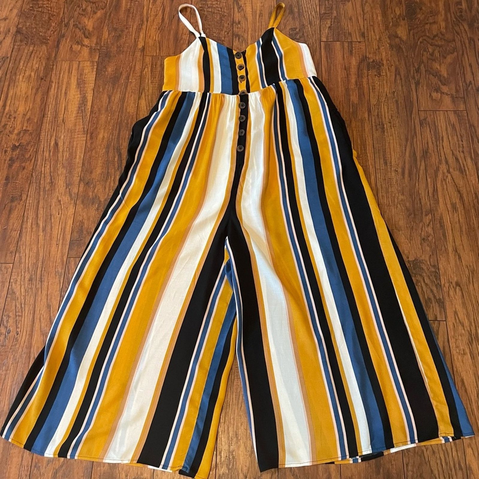 Urban Outfitters Urban Outfitters Tootsie Button-Down Crop Jumpsuit M Size 32" / US 10 / IT 46 - 9 Thumbnail