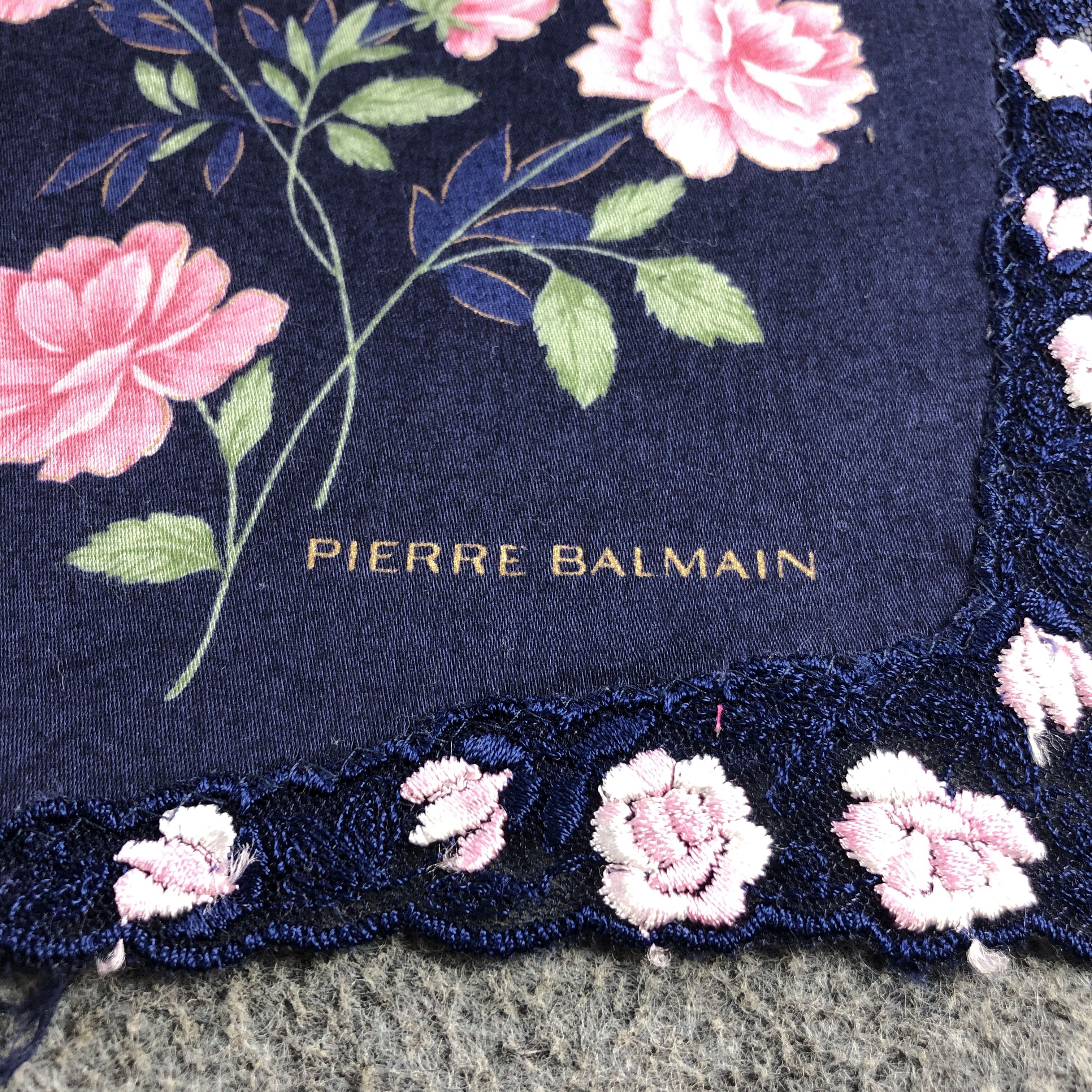 Pierre Balmain Pierre Balmain Handkerchief Neckerchief Bandana H2482 Size ONE SIZE - 4 Thumbnail