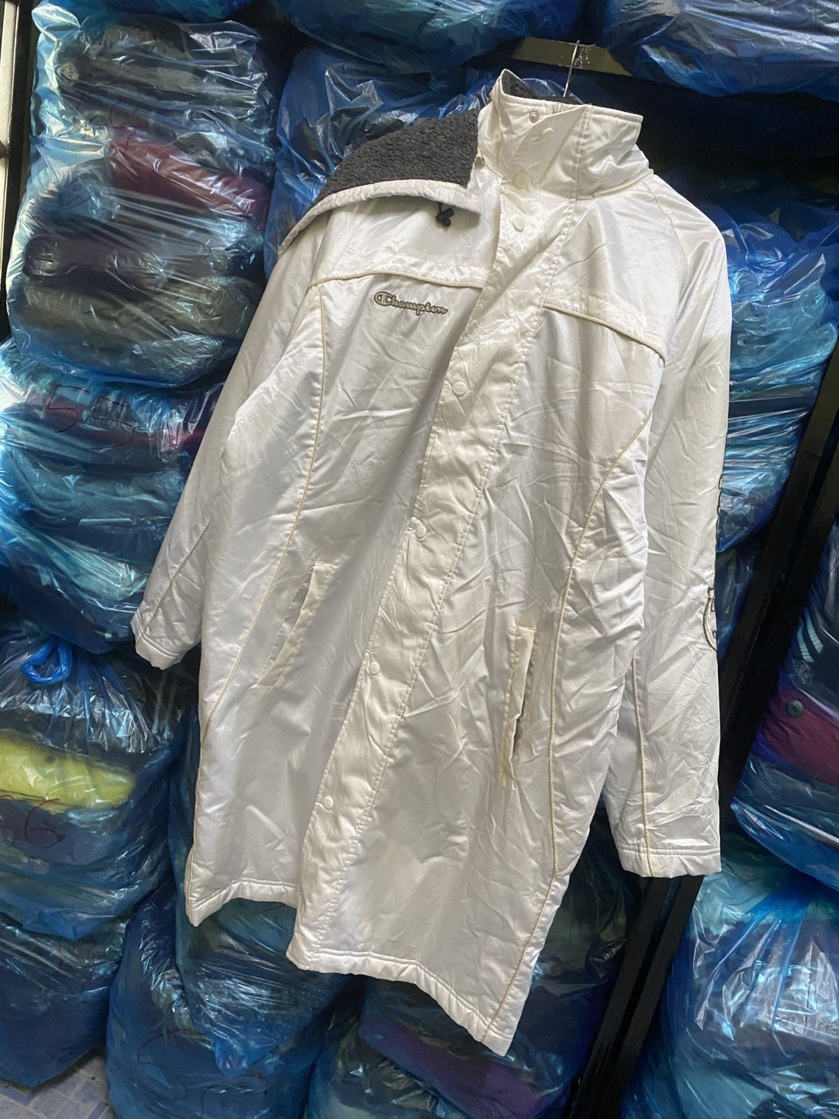 Champion Vintage Champion Japan Longline Hooded Jacket Embroidered Size US S / EU 44-46 / 1 - 2 Thumbnail